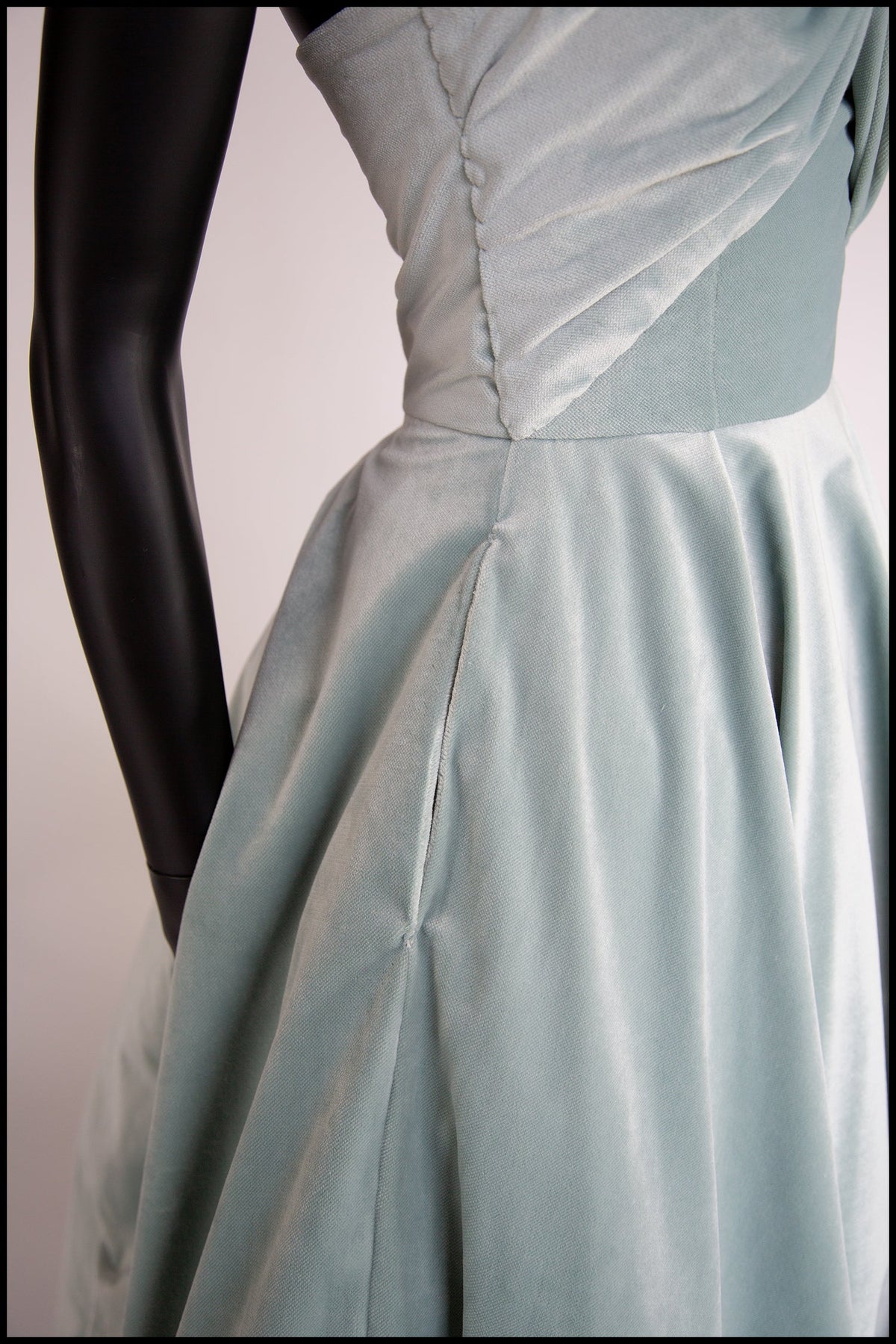 Blush Frost - Blue Velvet Bow Midi Dress
