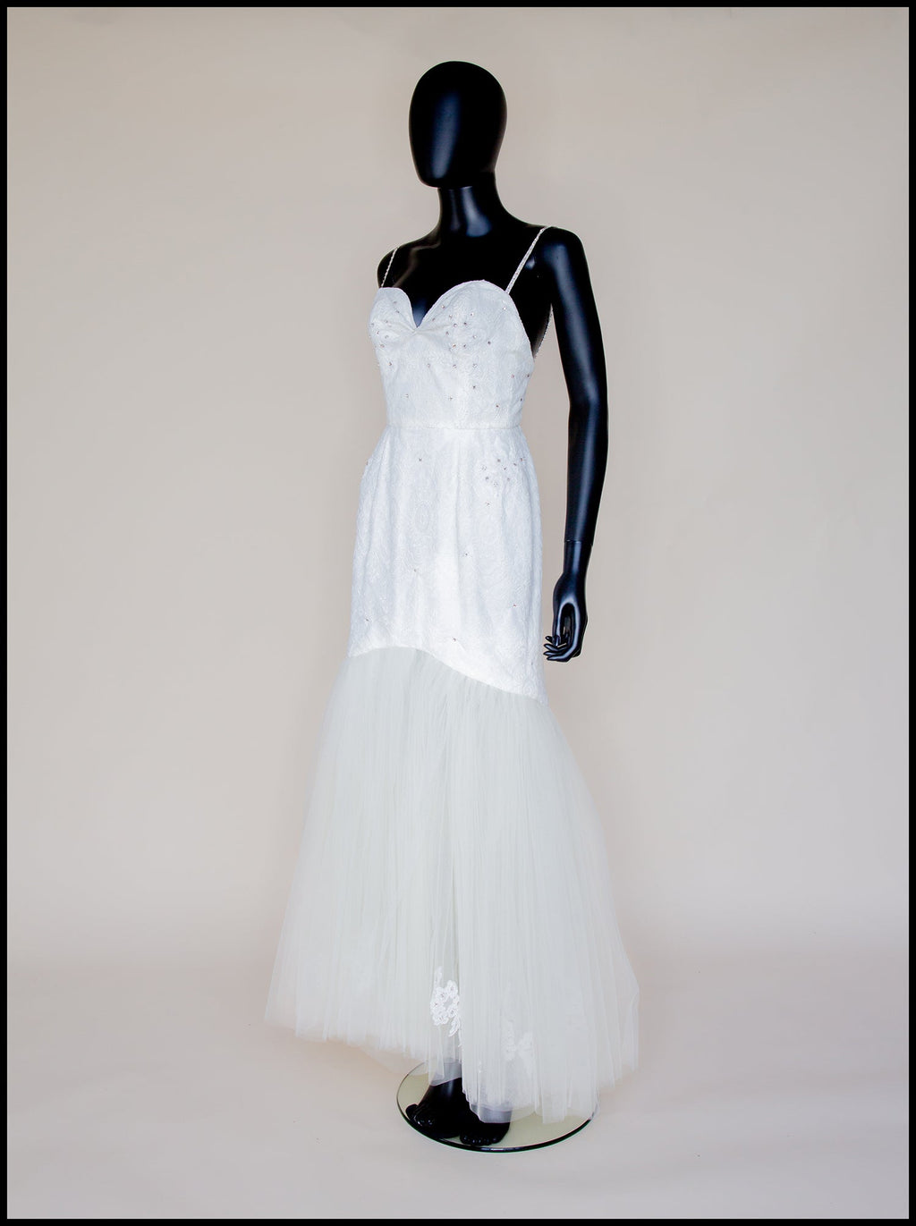 Fortuna - Ivory Lace Tulle Hourglass Gown - S (sample)