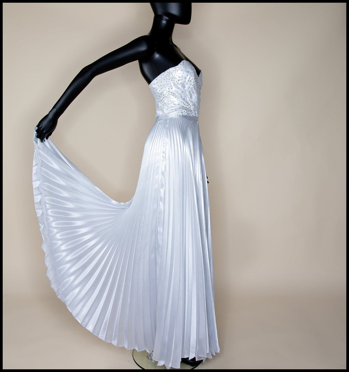 Ivory Metallic Pleated Strapless Wedding Gown - S