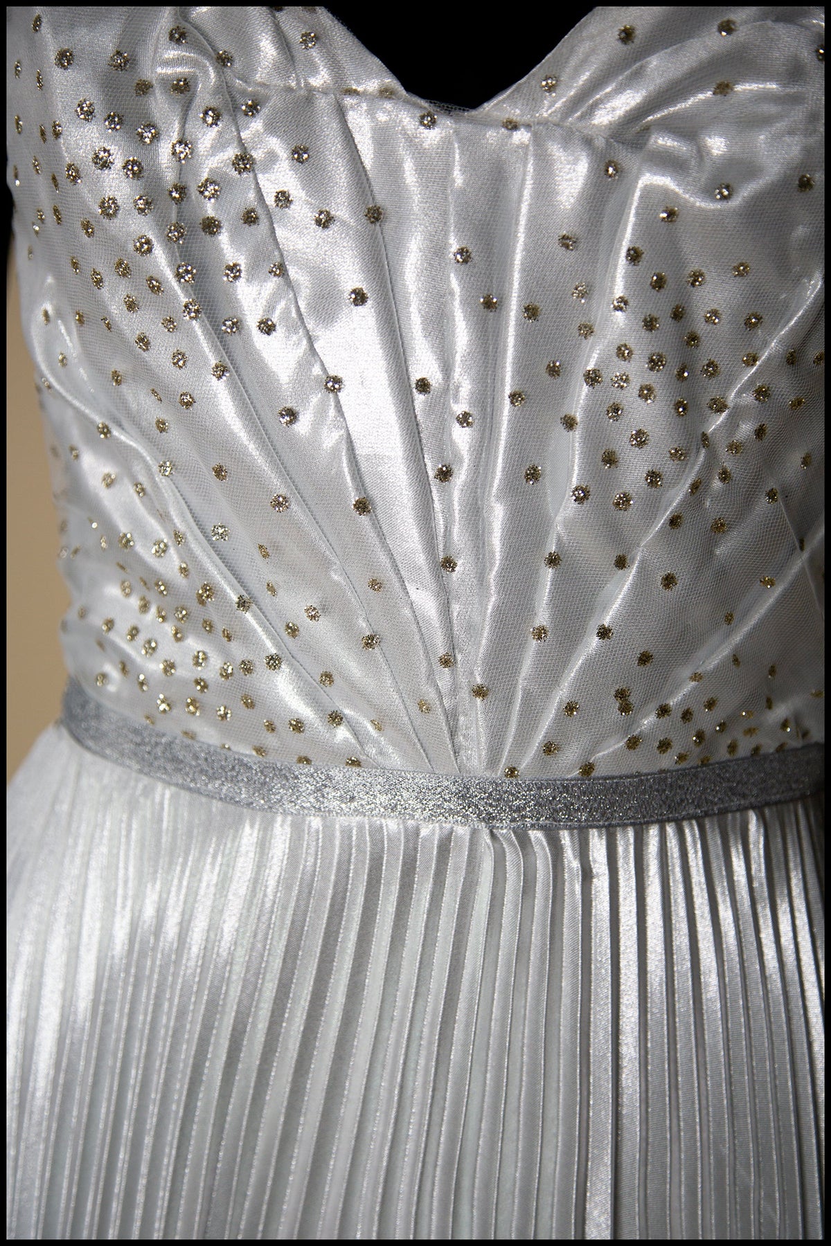 Ivory Metallic Pleated Strapless Wedding Gown - S