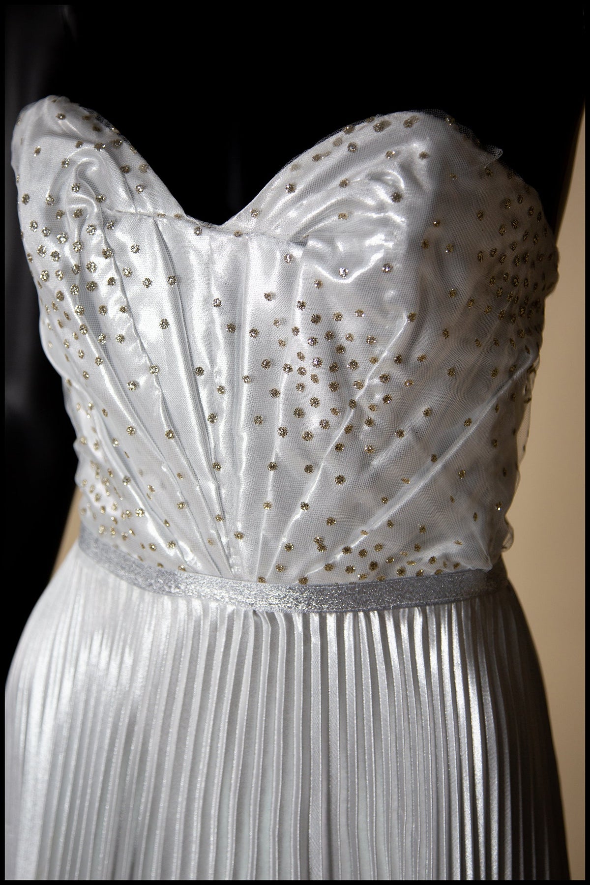 Ivory Metallic Pleated Strapless Wedding Gown - S
