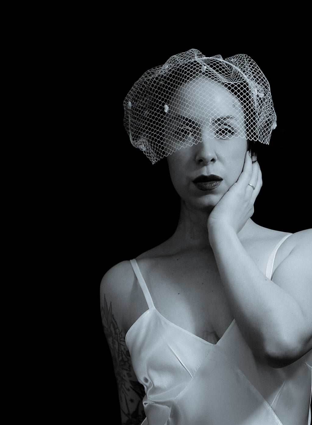 Ivory Dot Birdcage Veil Headpiece