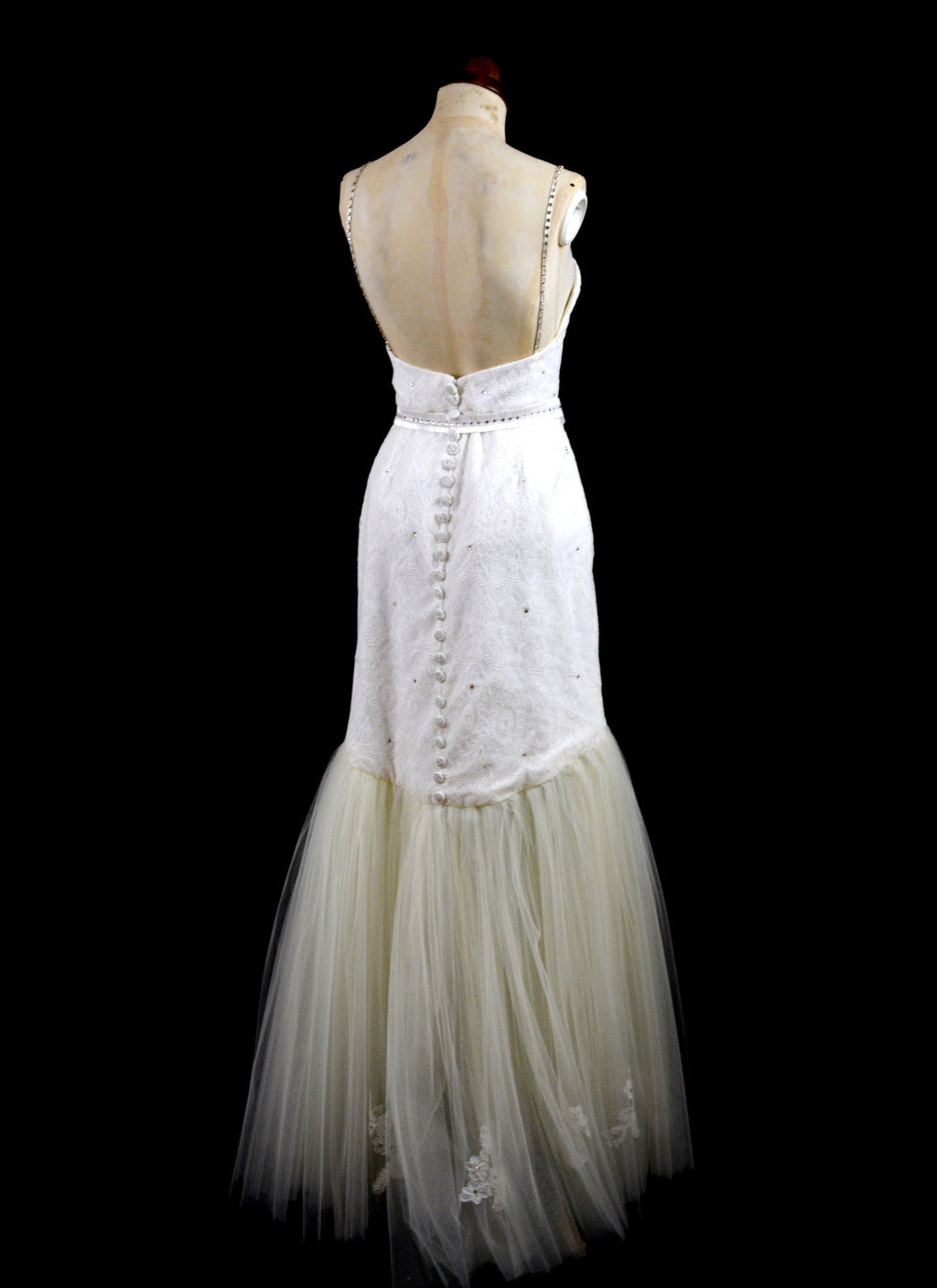 Fortuna - Ivory Lace Tulle Hourglass Gown - S (sample)