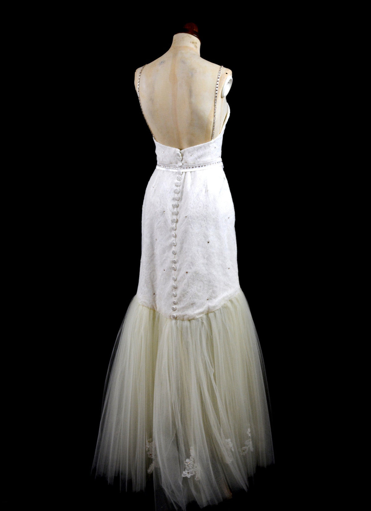 Fortuna - Ivory Lace Tulle Hourglass Gown - S (sample)