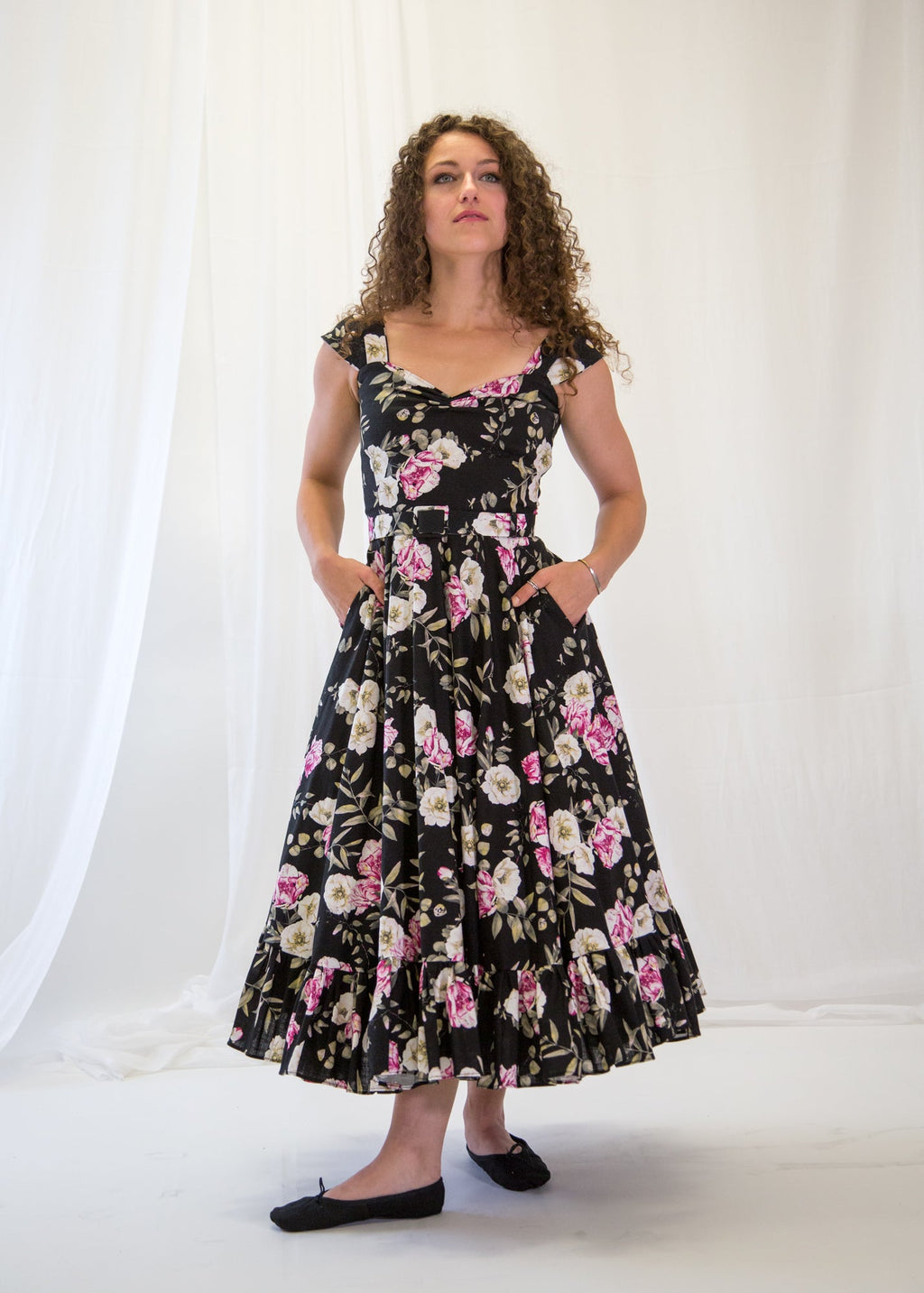 Tylwyth - Rose Linen Midi Dress