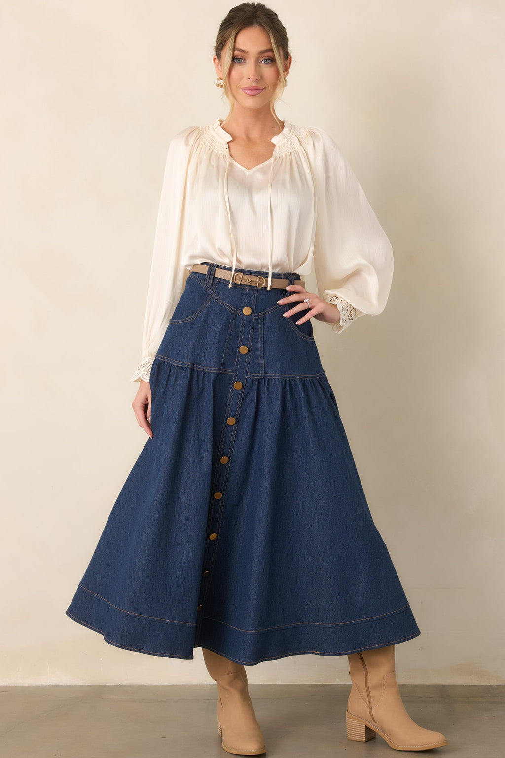 A Delicate Balance Ivory Lace Cuff Blouse