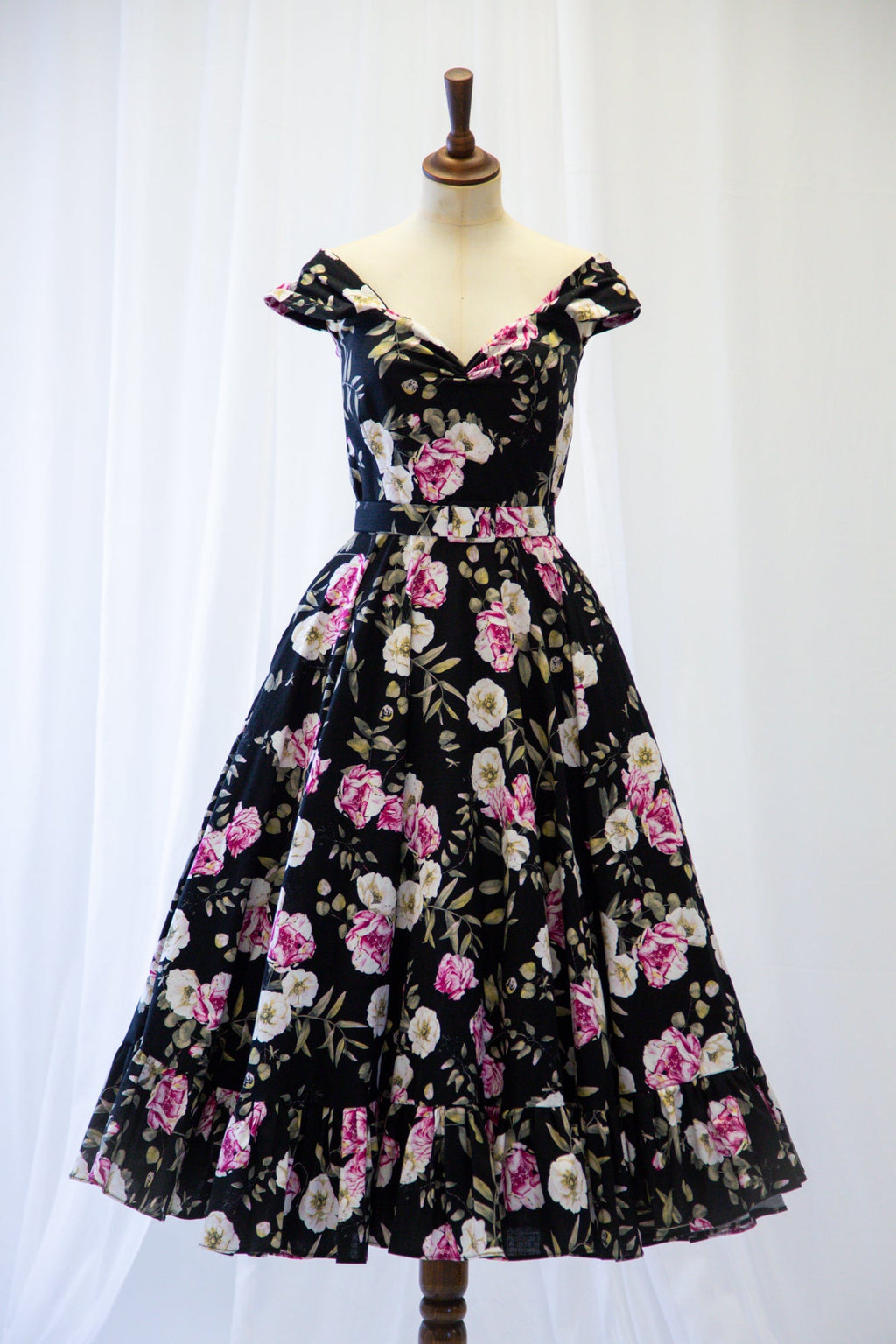 Tylwyth - Rose Linen Midi Dress
