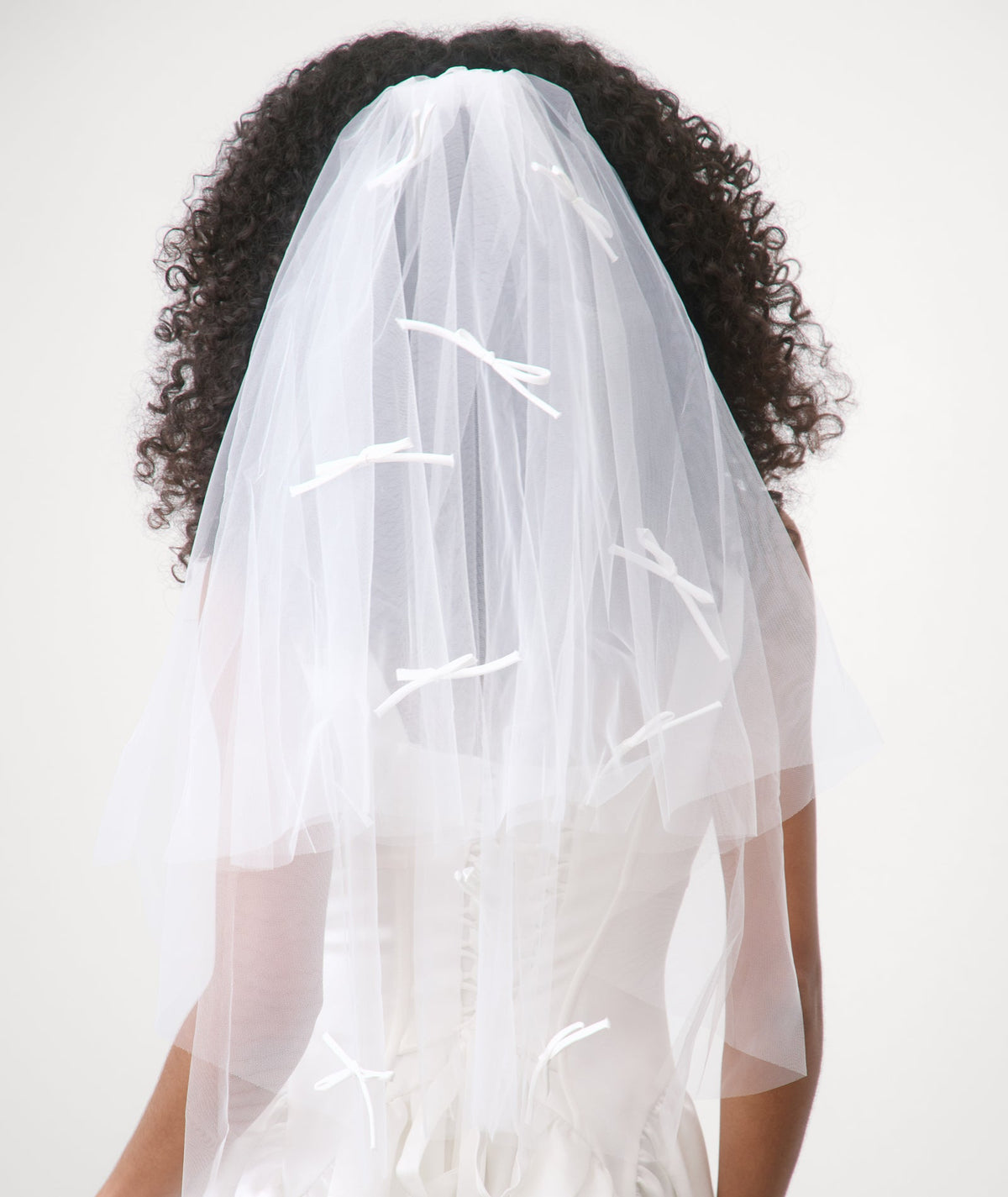 Mini Bow Tulle Veil - White
