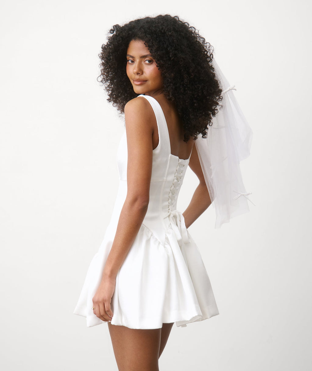 Mini Bow Tulle Veil - White