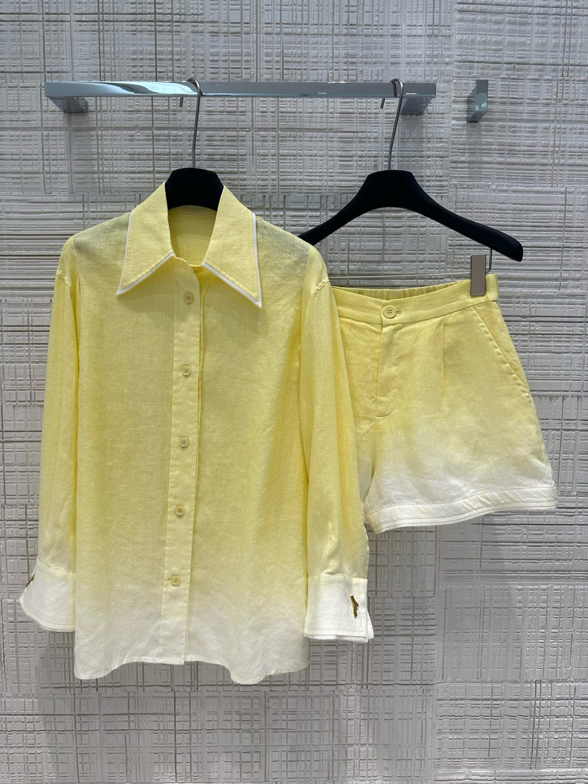 Women‘s Linen Shorts Suit /  Oversized Shirt + Shorts in Purple, Yellow, Pink