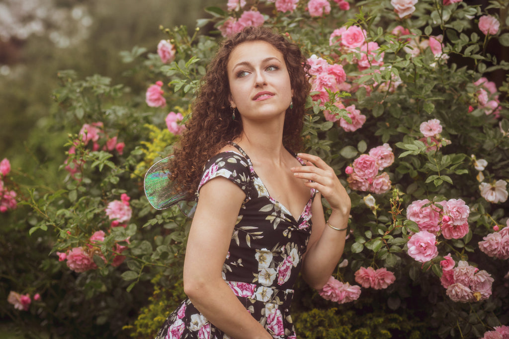 Tylwyth - Rose Linen Midi Dress