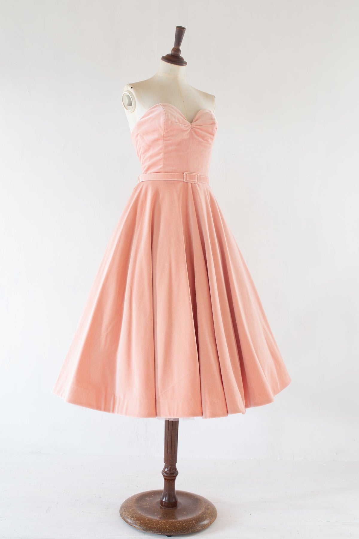 Alina - Strapless Pink Velvet Ballerina Dress