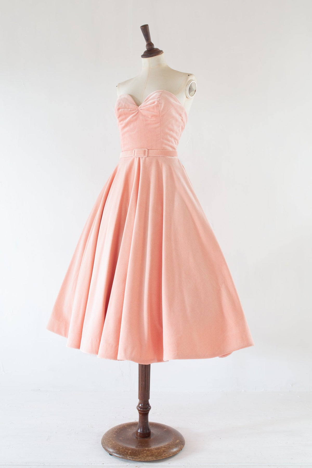 Alina - Strapless Pink Velvet Ballerina Dress